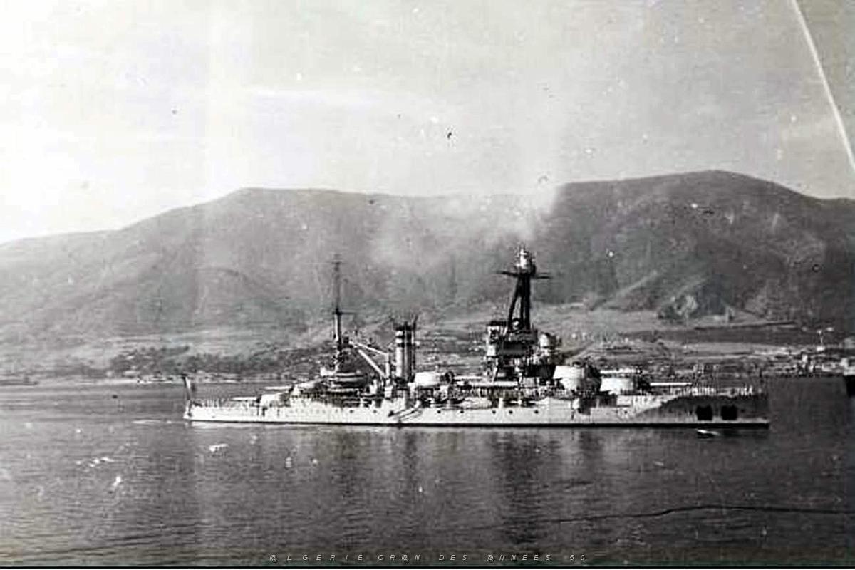 CD eh- 48- MEK- Cuirasse Provence 1937.jpg